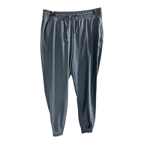 NWT Old Navy High Waisted Sleek Joggers Go Dry Gray Size Small - Picture 1 of 9